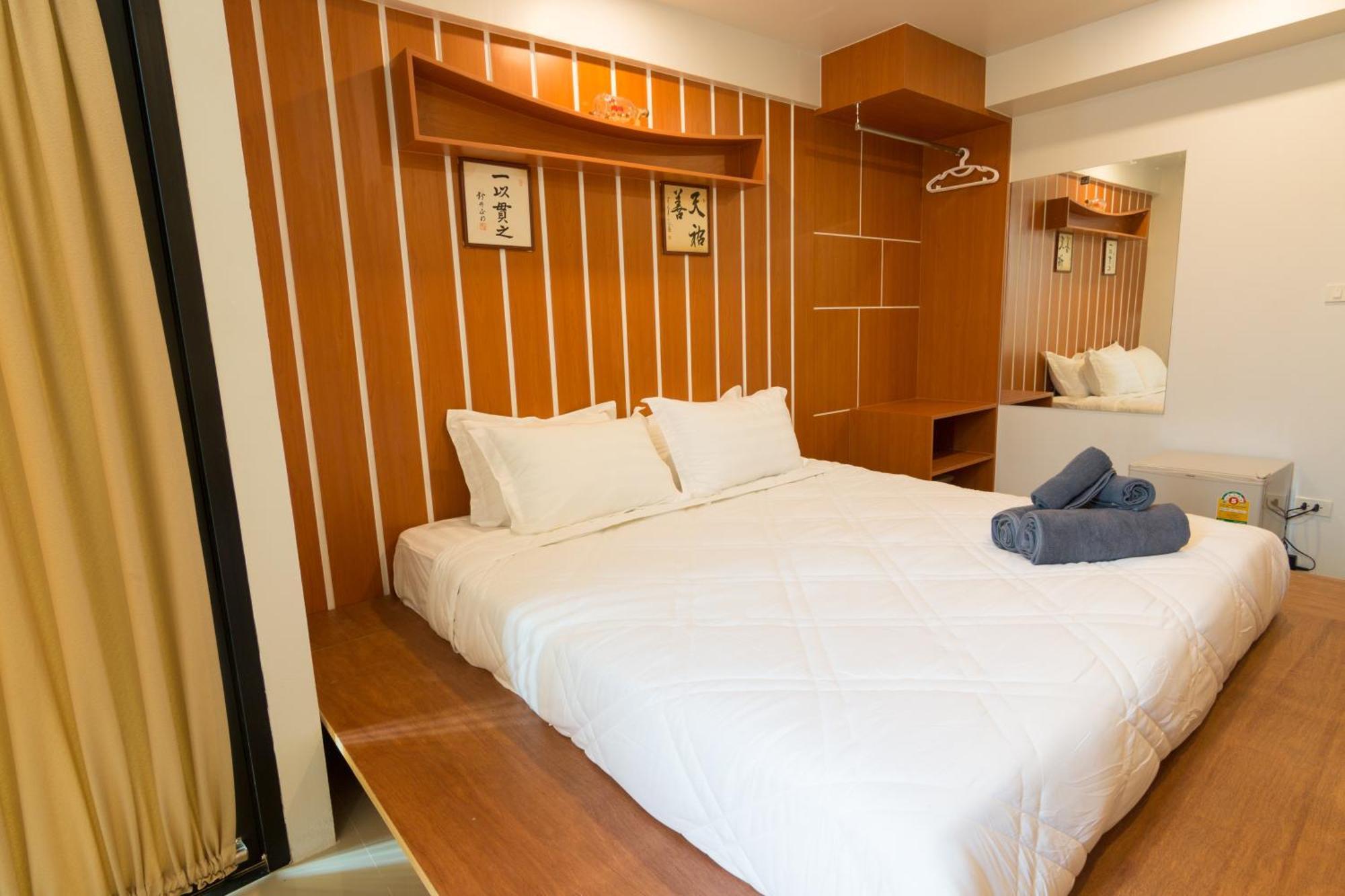 2 Feel Bed Station Lejlighedshotel Udon Thani Eksteriør billede