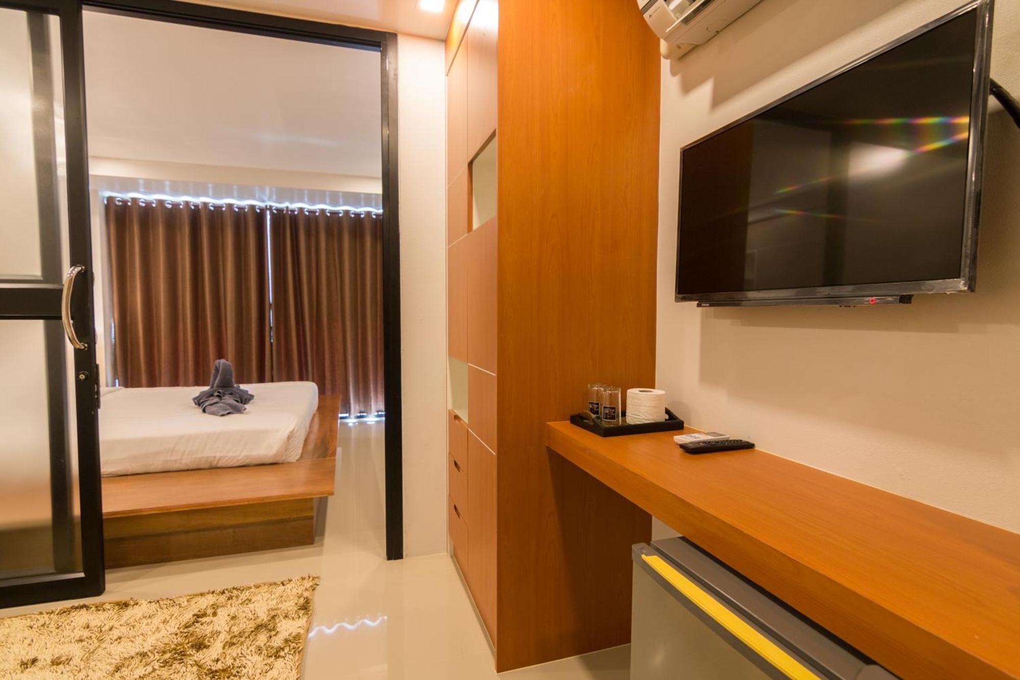 2 Feel Bed Station Lejlighedshotel Udon Thani Eksteriør billede